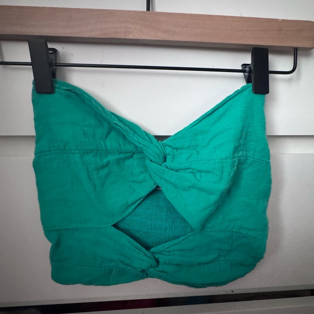 Twist-Front Teal Crop Top Blanco by Nature